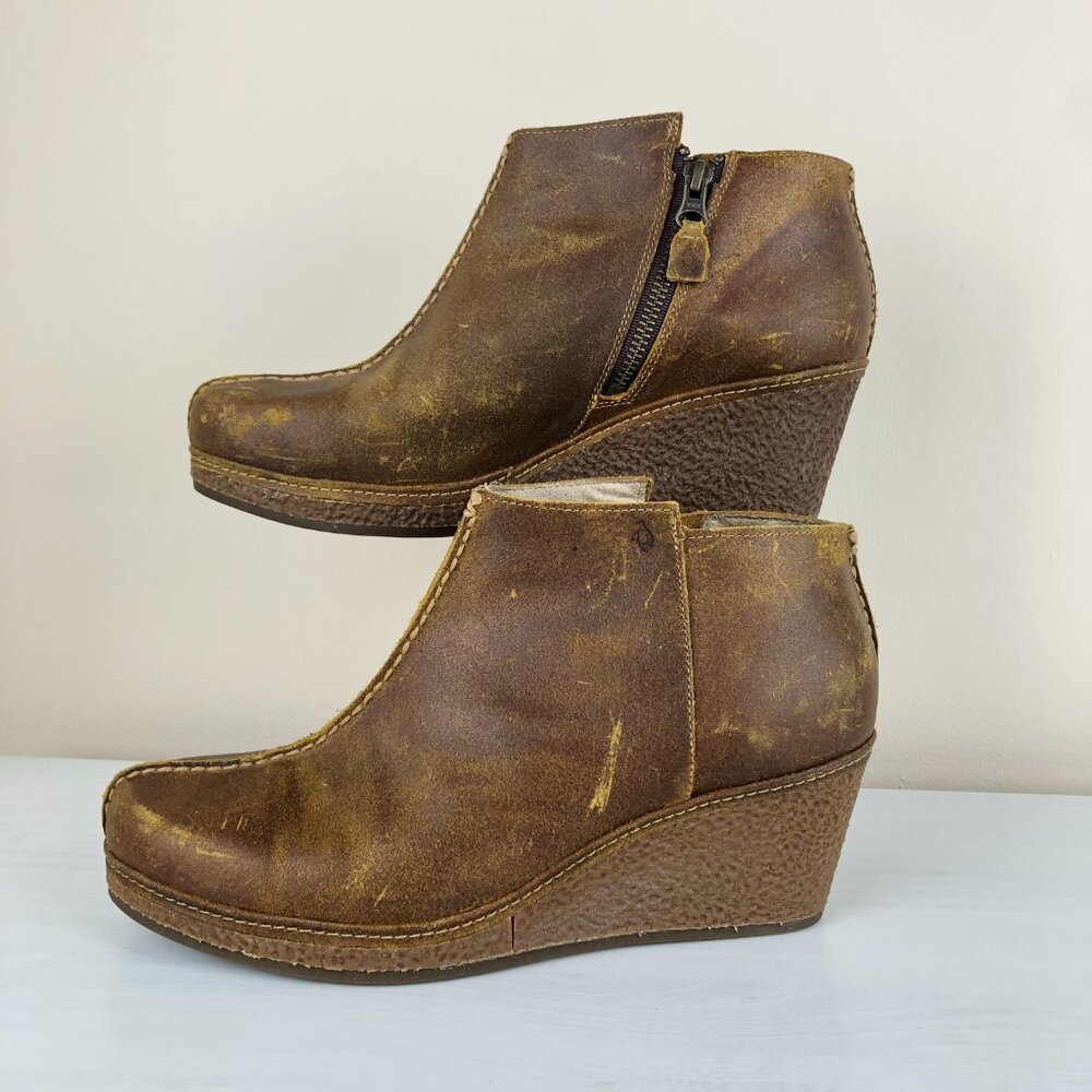 OluKai - Humu Distressed Leather Wedge Ankle Bootie